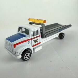 Vintage Road Champs Roadmasters Pulling For America Diecast Tow Truck Model